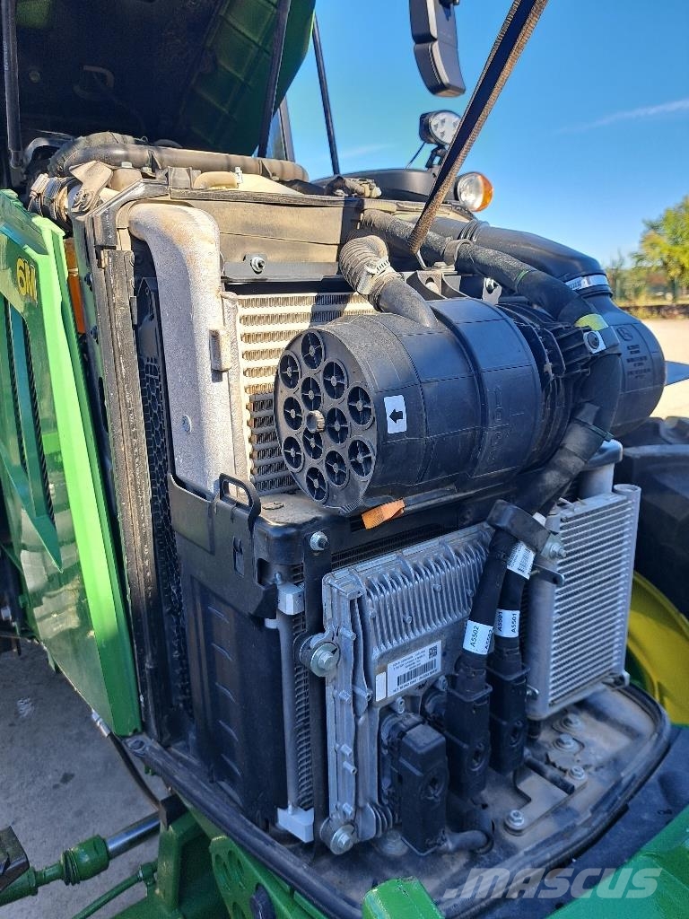 John Deere 6M115 Traktori