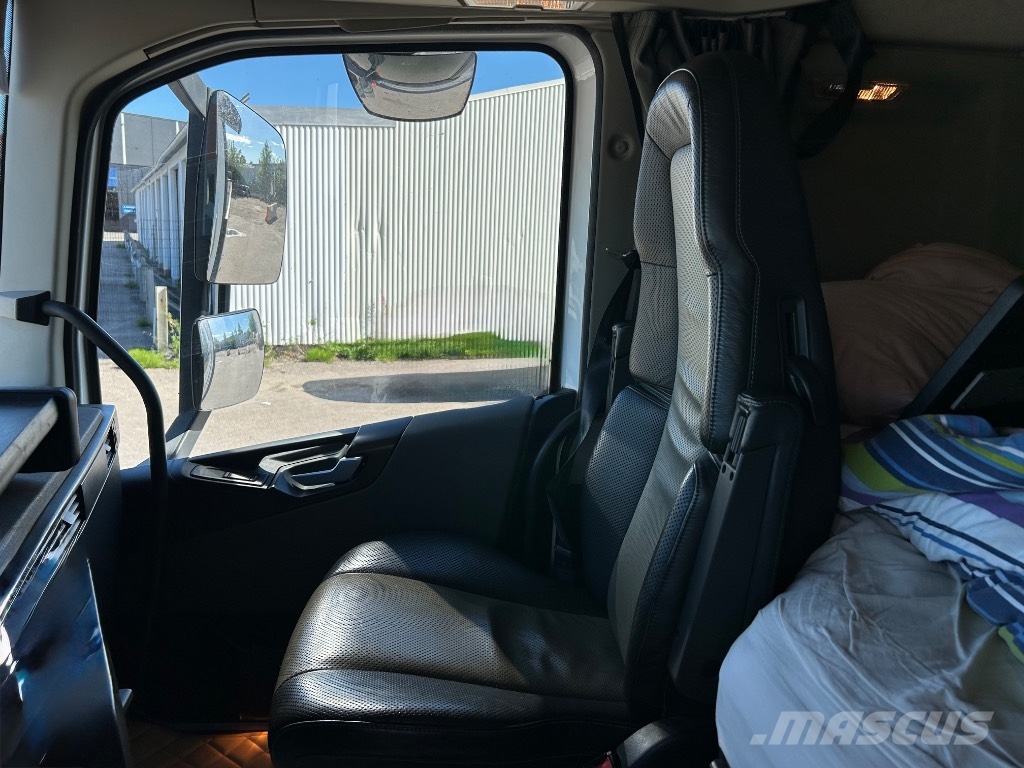 Volvo FH 500 Tovornjaki z žerjavom
