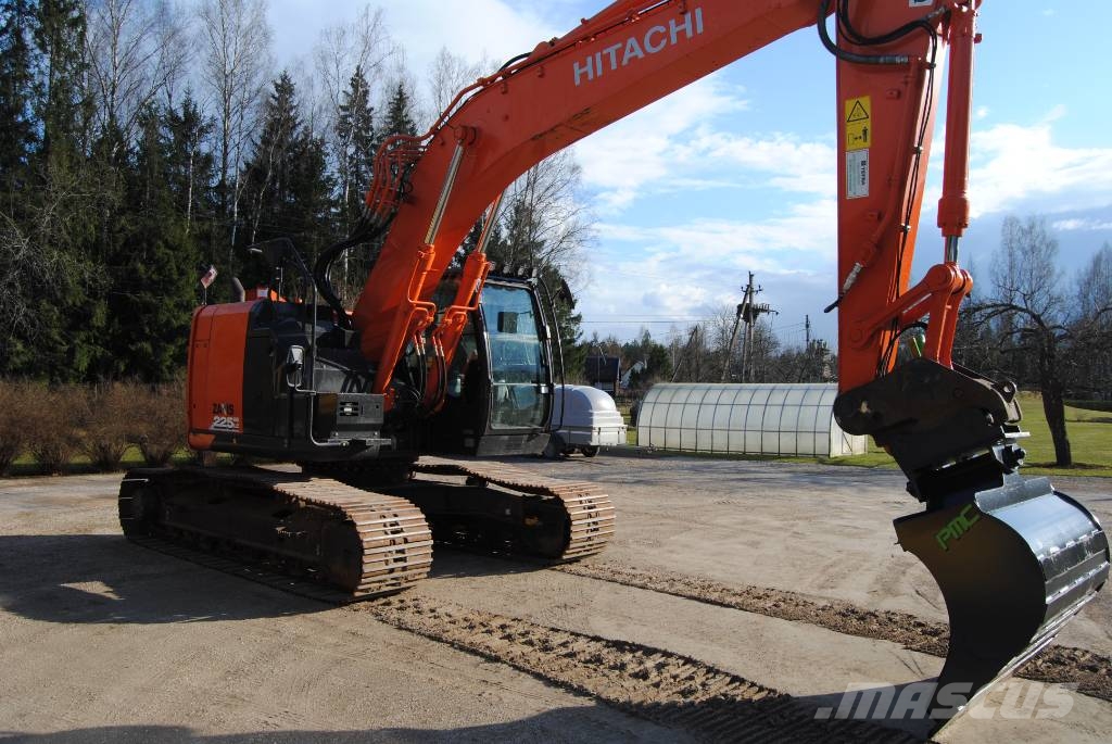 Hitachi ZX 225 US LC-6 履带挖掘机
