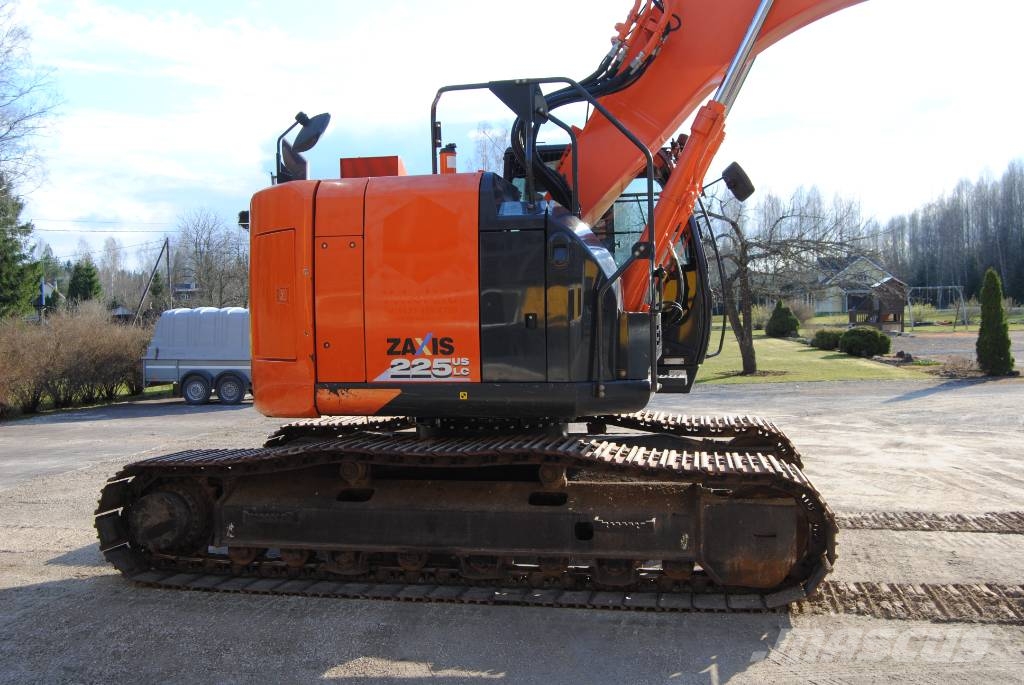 Hitachi ZX 225 US LC-6 履带挖掘机
