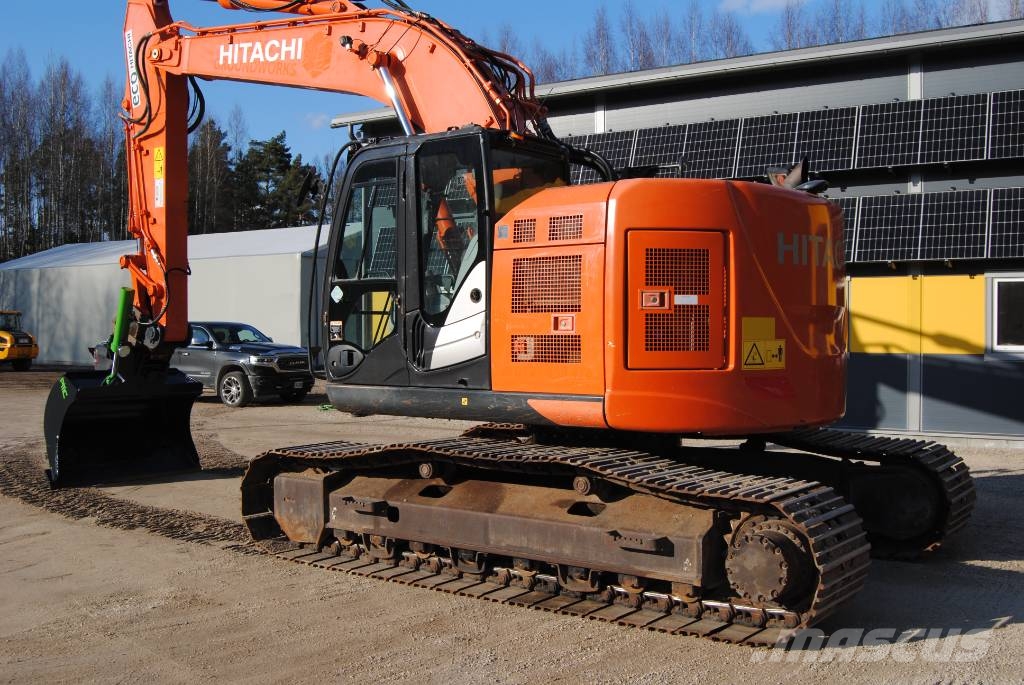 Hitachi ZX 225 US LC-6 履带挖掘机