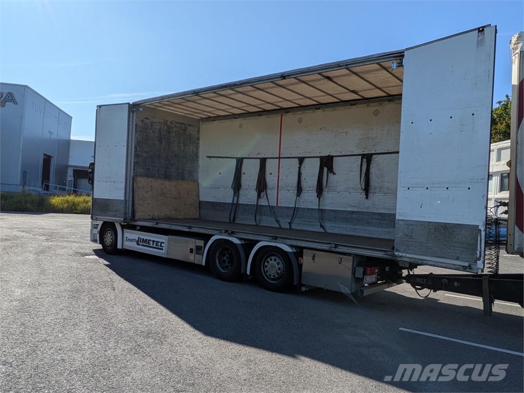 Scania R500 탑차 트럭