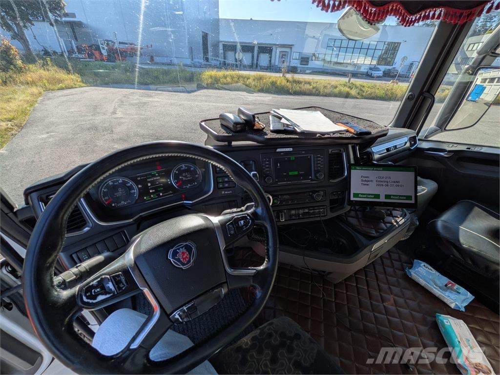 Scania R500 탑차 트럭