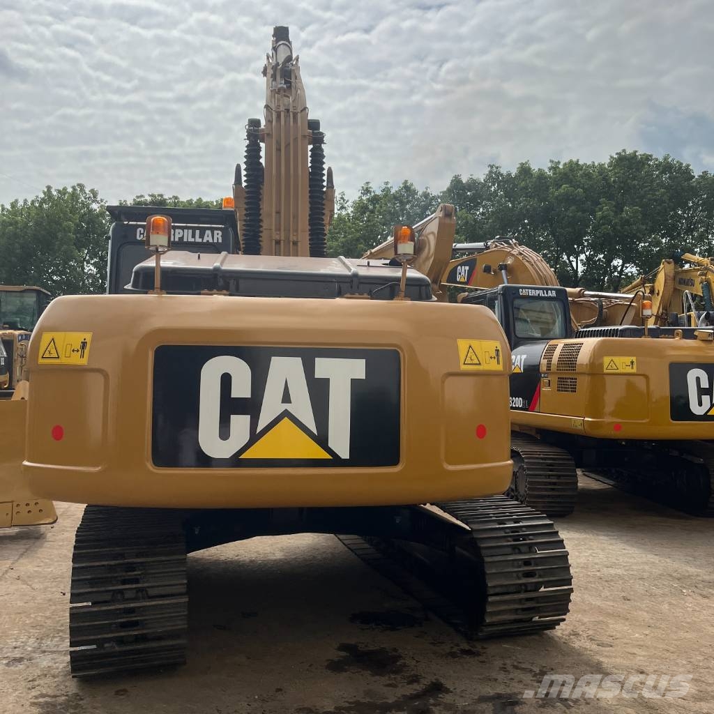 CAT 320 D L Excavatoare pe șenile