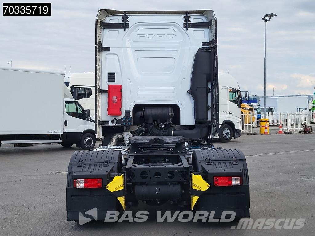 Ford F-Max 500 4X2 2x Tanks Navi PTO ACC Vlačilci