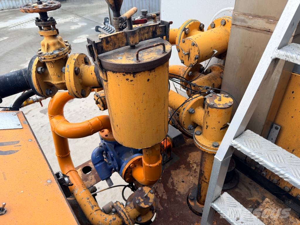 Renault Acmar - 12.000 Liter Bitumen sprayers