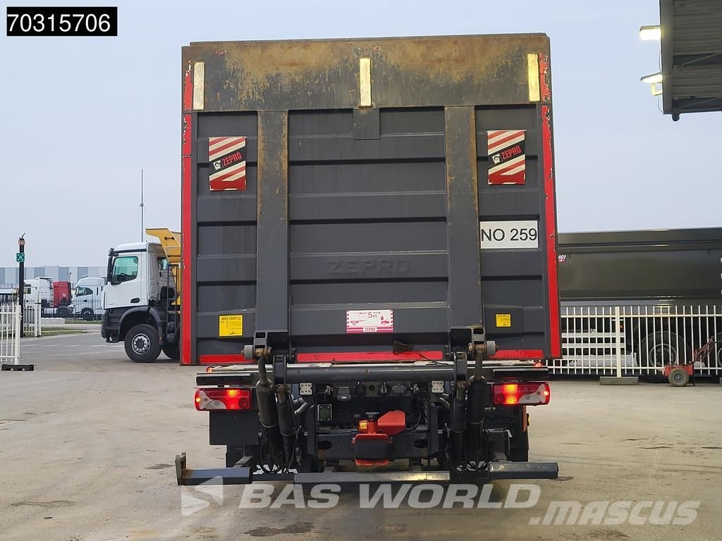 Scania P500 P 6X2 2500kg Ladebordwand Lift+steering axle ケーブルリフト着脱式トラック