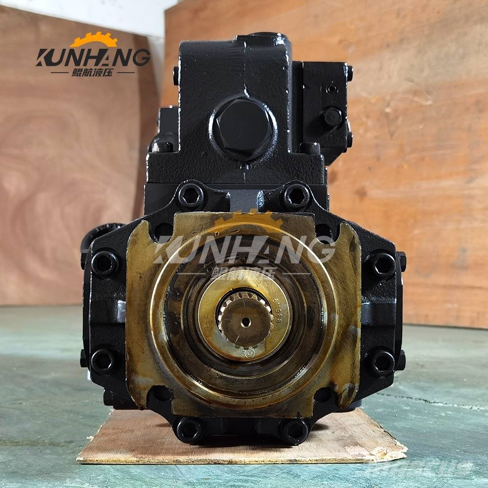 Komatsu GD825 Hydraulic Pump  235-60-11100 Transmisijos
