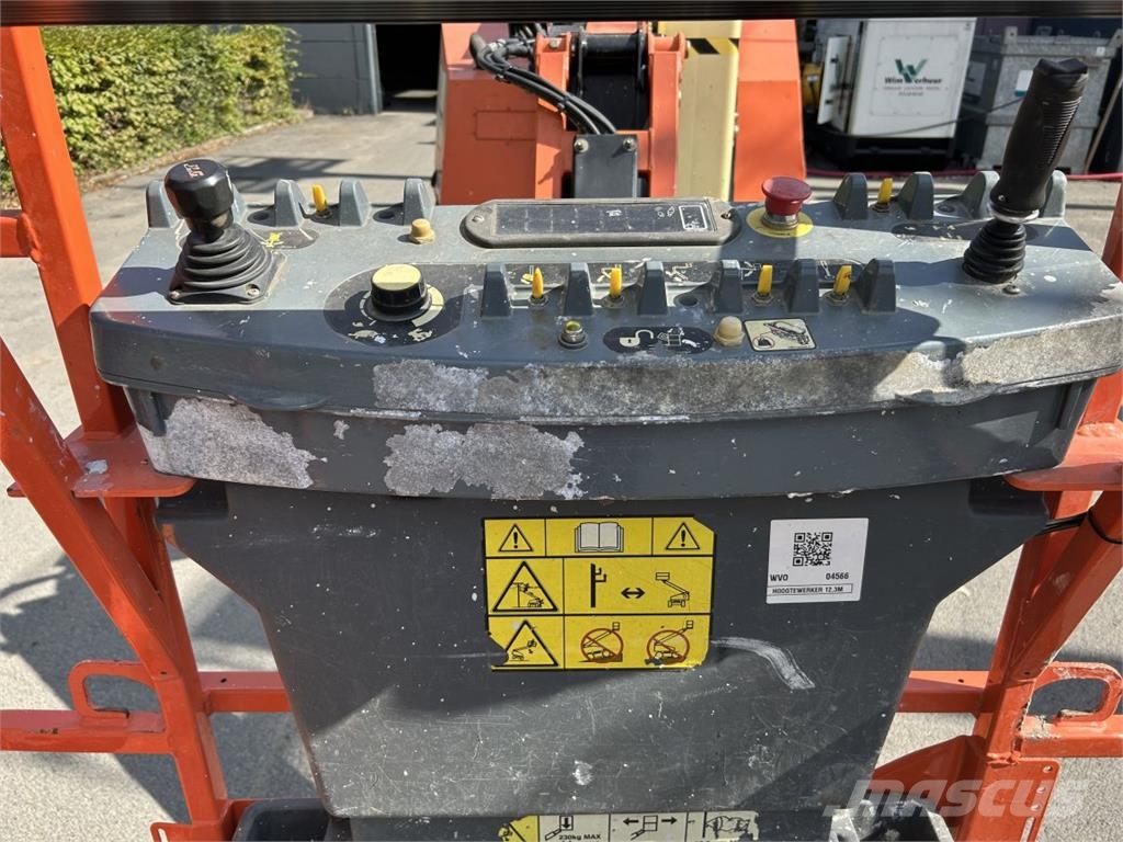 JLG 340AJ (4566) Zglobne dvižne ploščadi