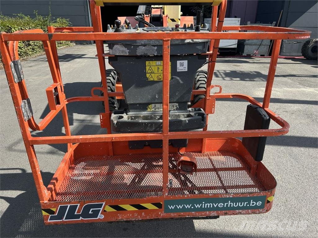 JLG 340AJ (4566) Zglobne dvižne ploščadi
