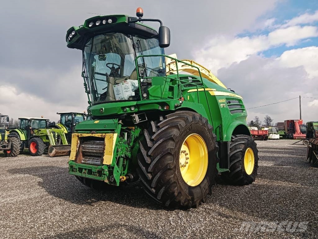John Deere 8800 Forage harvesters