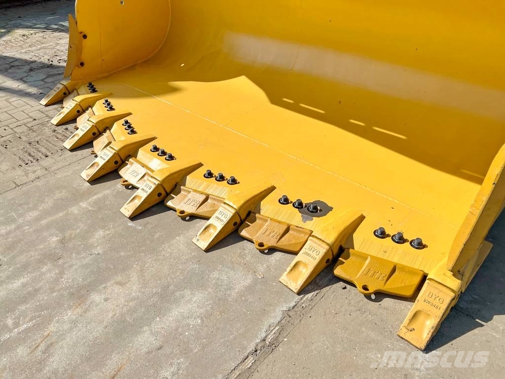 CAT 988K Bucket - New / Unused Buckets
