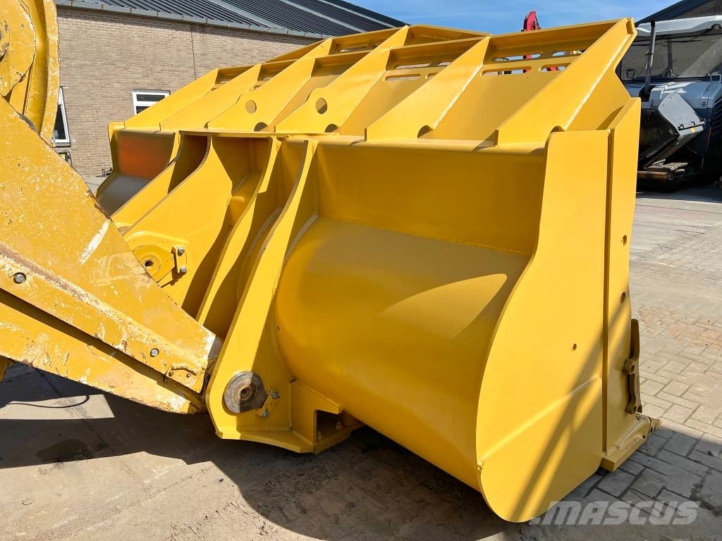 CAT 988K Bucket - New / Unused Buckets