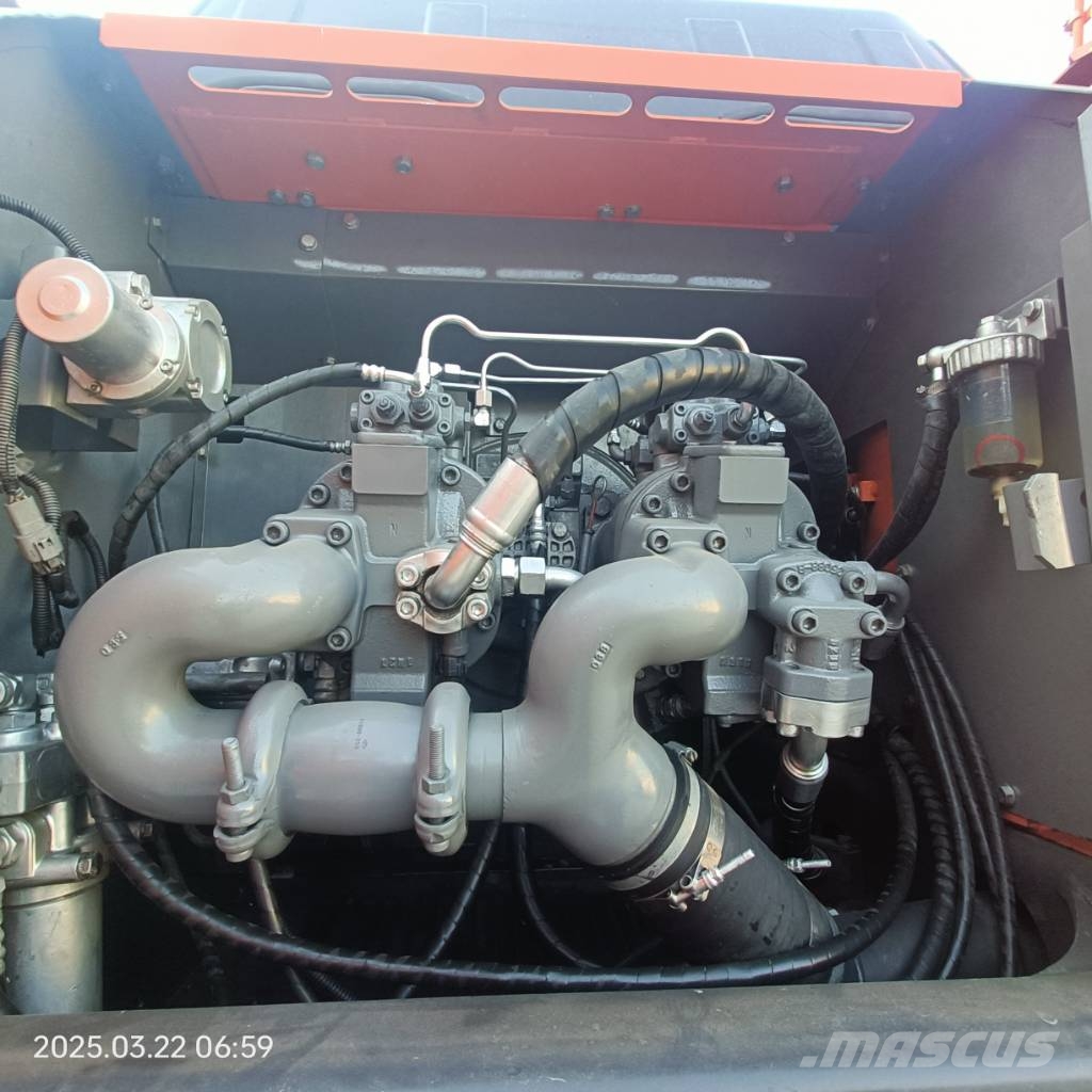 Hitachi 350LC حفارات زحافة