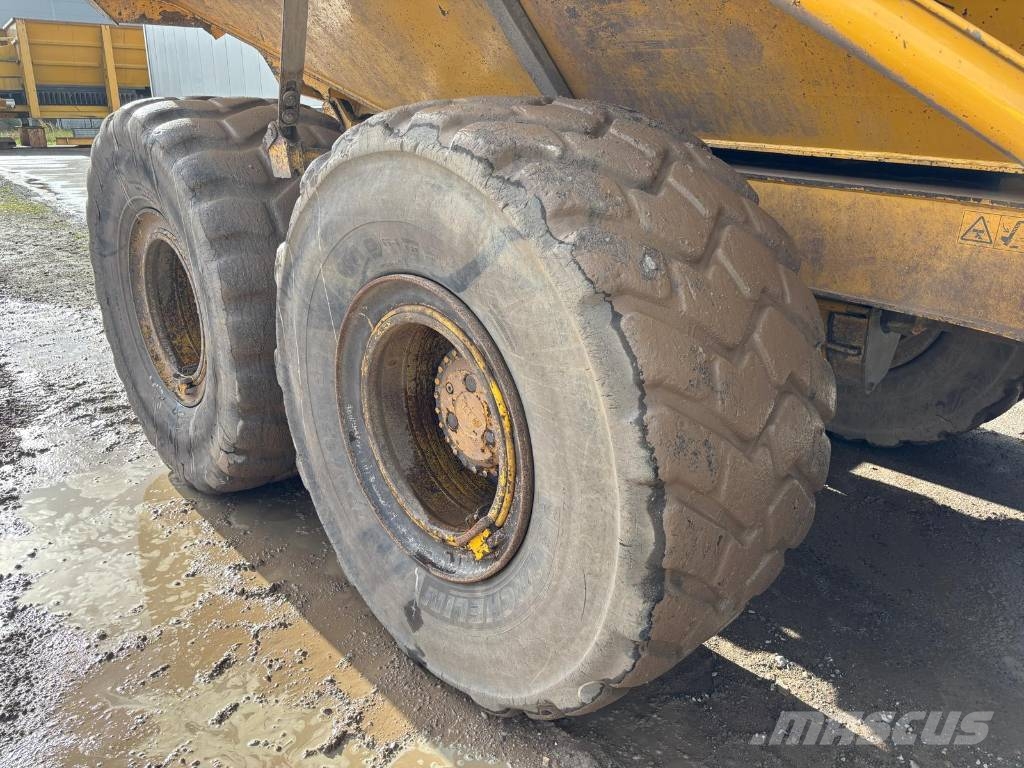 Bell B 30 E Tailgate Dúmpers articulados