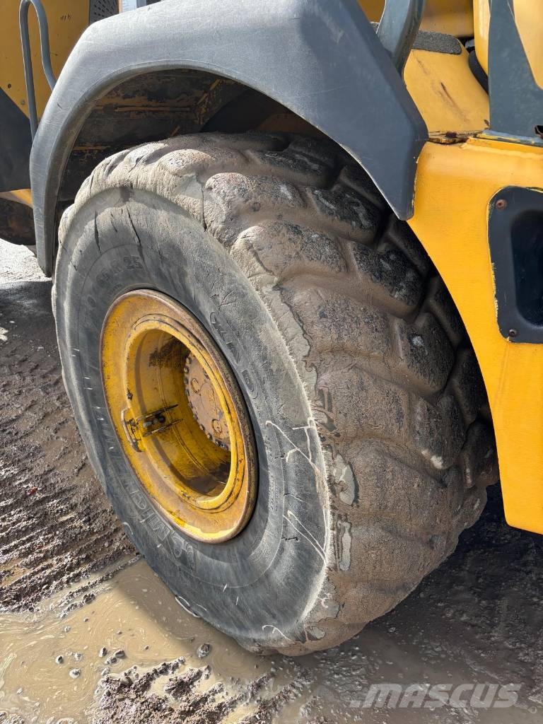 Bell B 30 E Tailgate Dúmpers articulados
