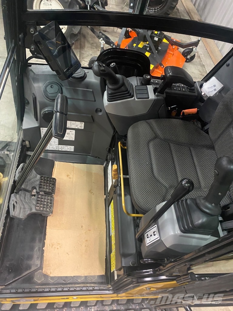 CAT 301.8 Miniescavatori