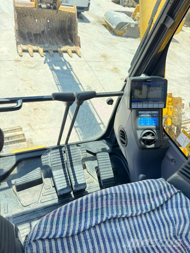 Komatsu HB365LC-3E0 HYBRID Excavadoras de cadenas