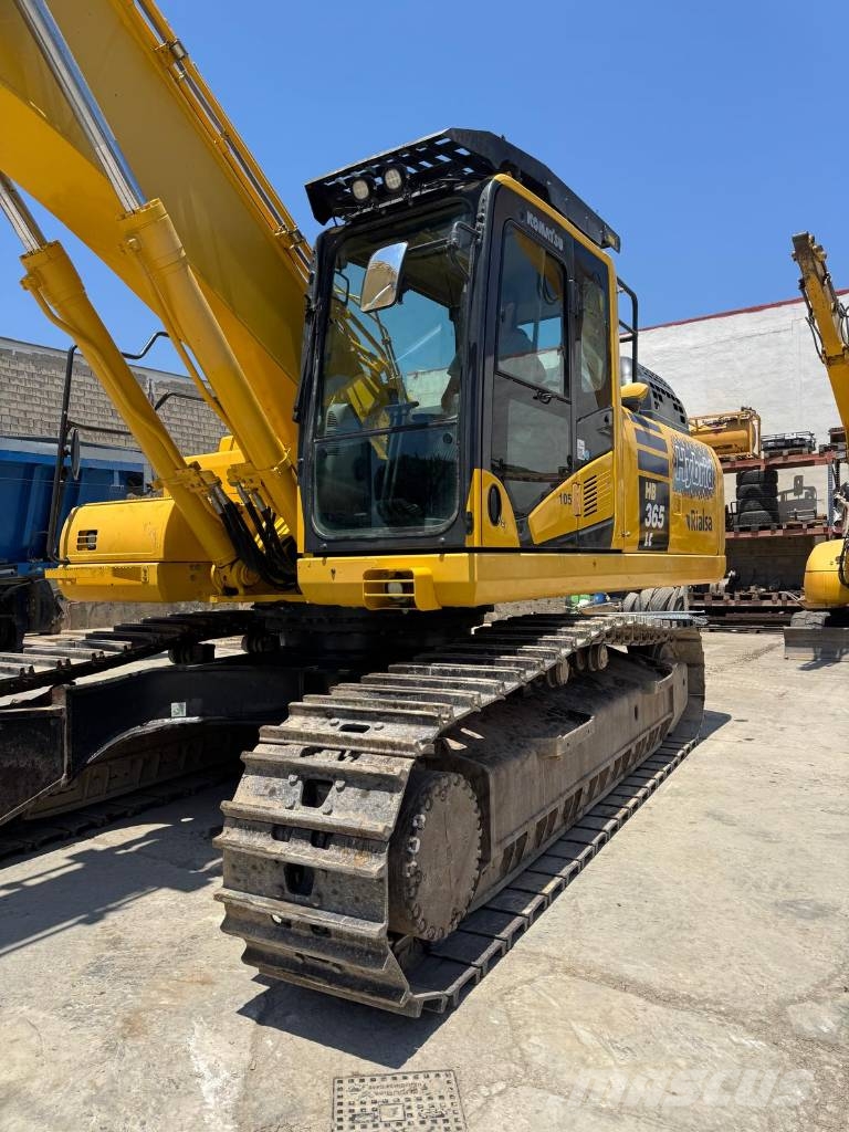 Komatsu HB365LC-3E0 HYBRID Excavadoras de cadenas