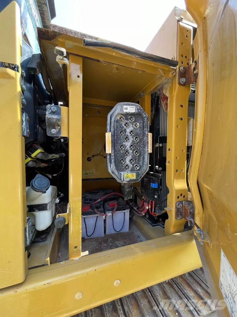 CAT 320 GC 履带挖掘机