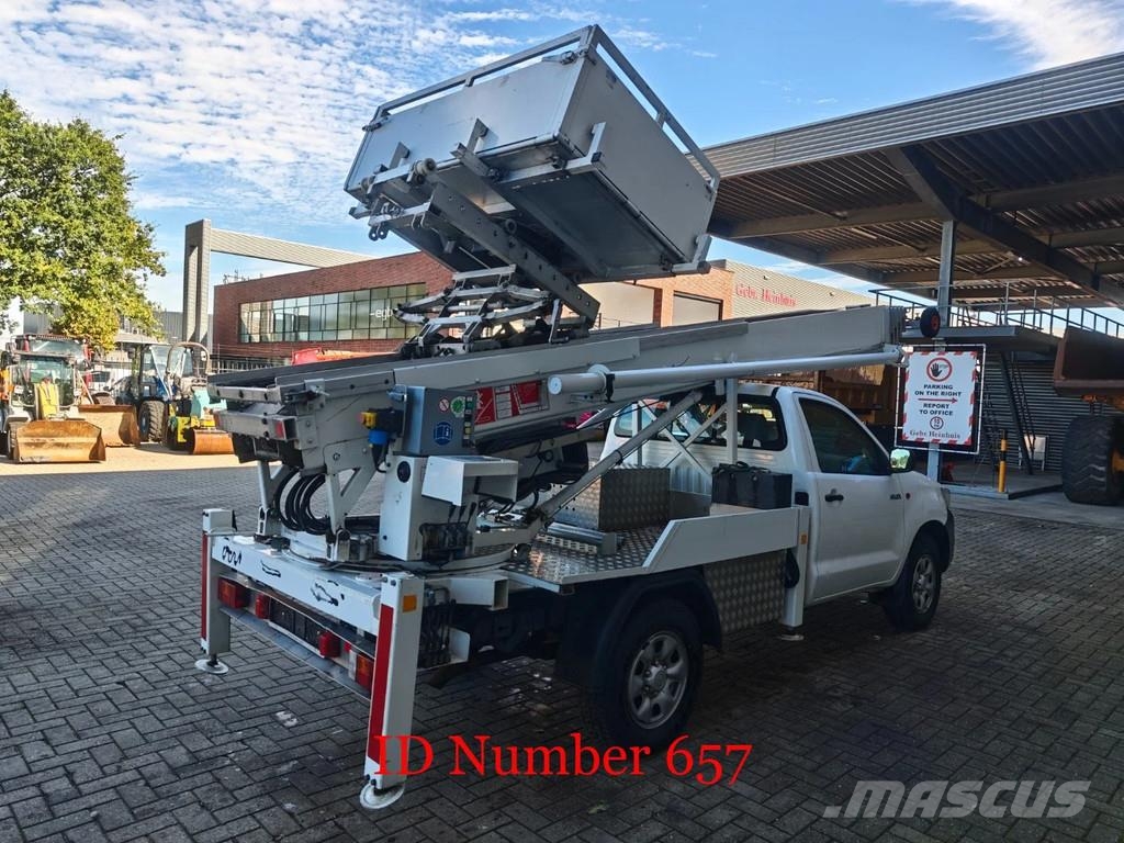 Toyota Hilux 4x2 Klaas Shorty 25 Billyftar