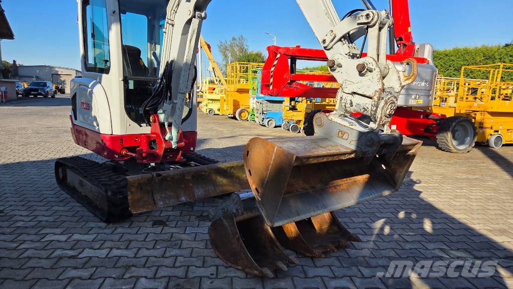 Takeuchi TB 225 Mini excavators < 7t