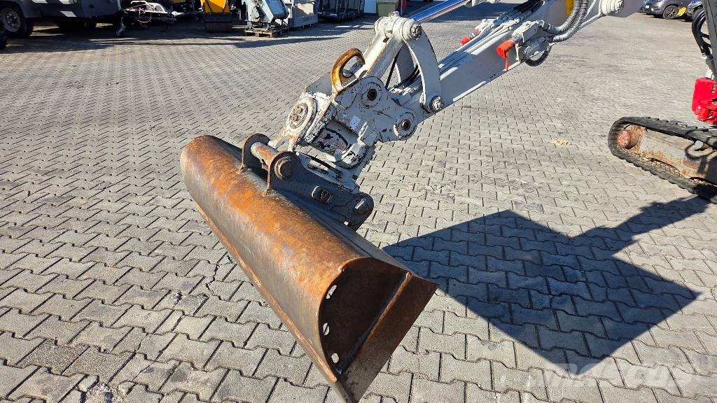 Takeuchi TB 225 Mini excavators < 7t