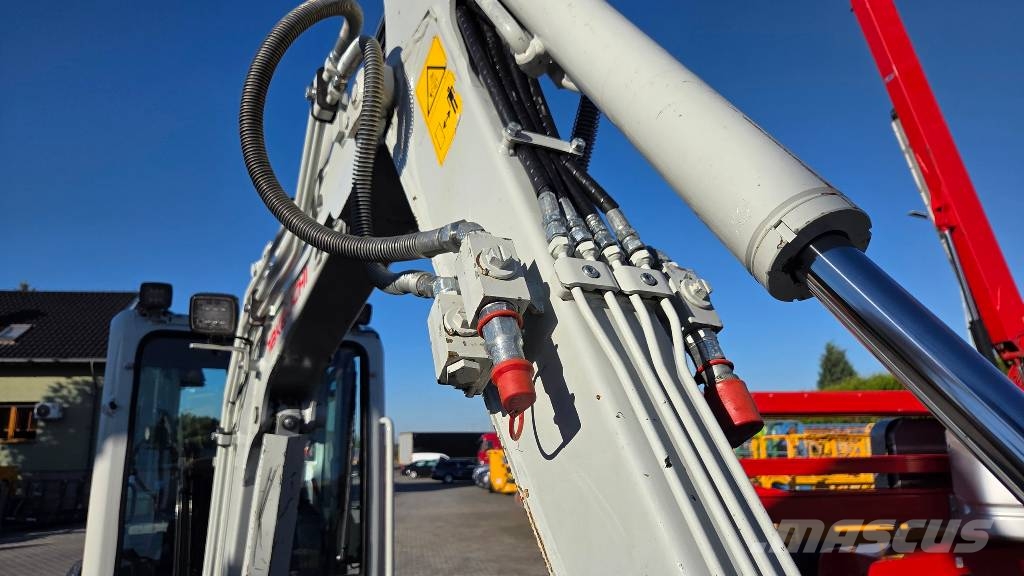 Takeuchi TB 225 Mini excavators < 7t
