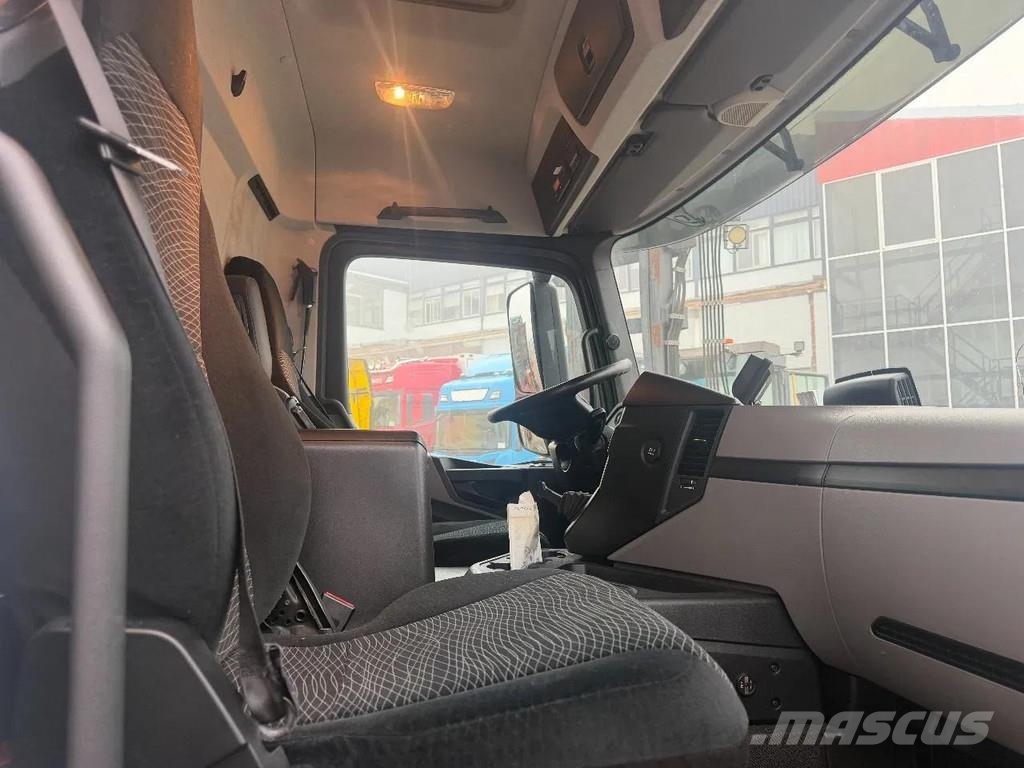 Mercedes-Benz Antos 1827 4X2 EURO 6 GESLOTEN BOX MET KLEP Camiones con caja de remolque