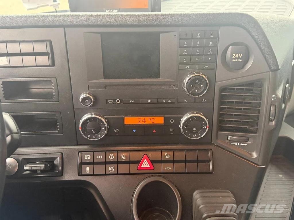 Mercedes-Benz Antos 1827 4X2 EURO 6 GESLOTEN BOX MET KLEP Camiones con caja de remolque