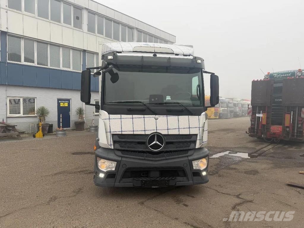 Mercedes-Benz Antos 1827 4X2 EURO 6 GESLOTEN BOX MET KLEP Camiones con caja de remolque