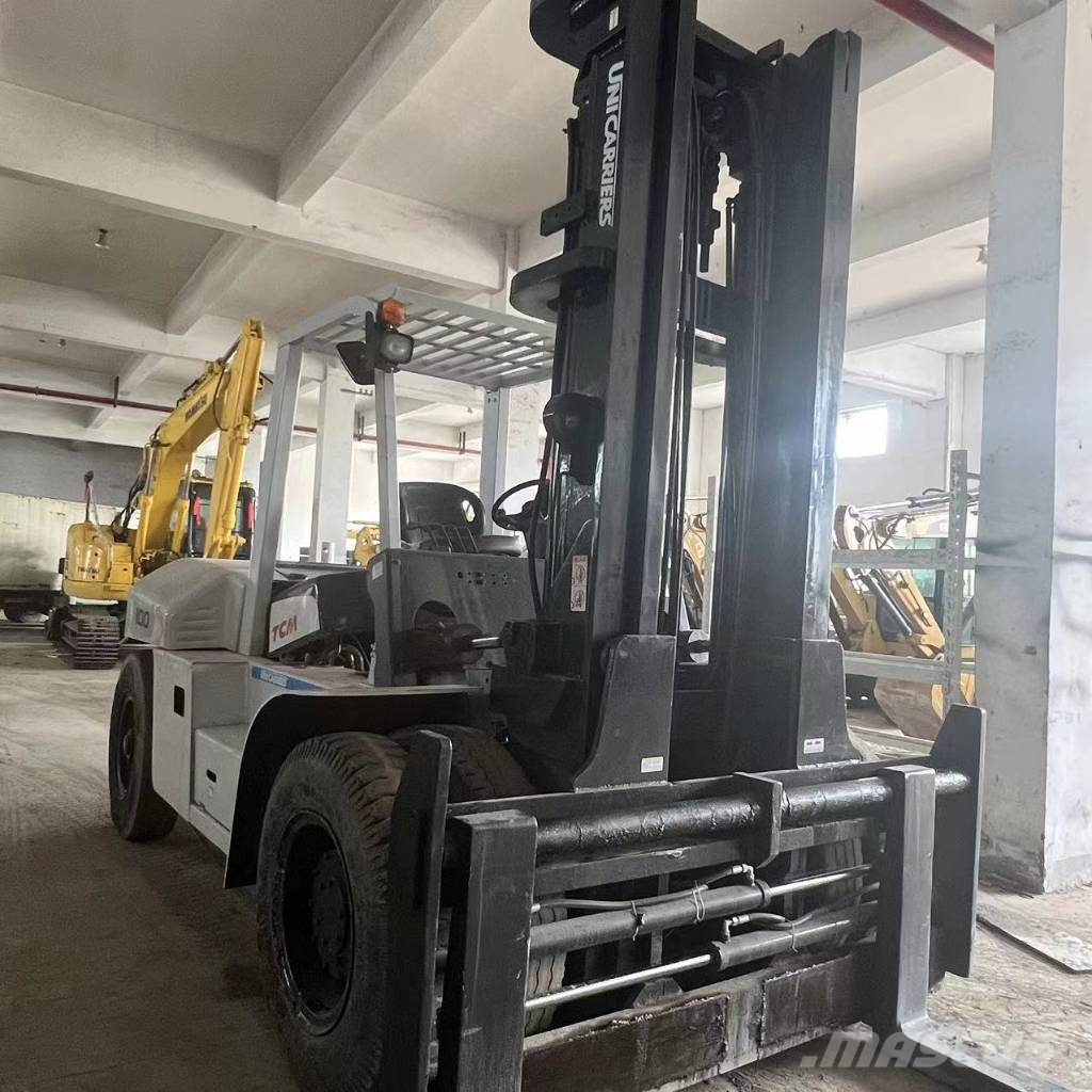 TCM FD 100 شاحنات الديزل