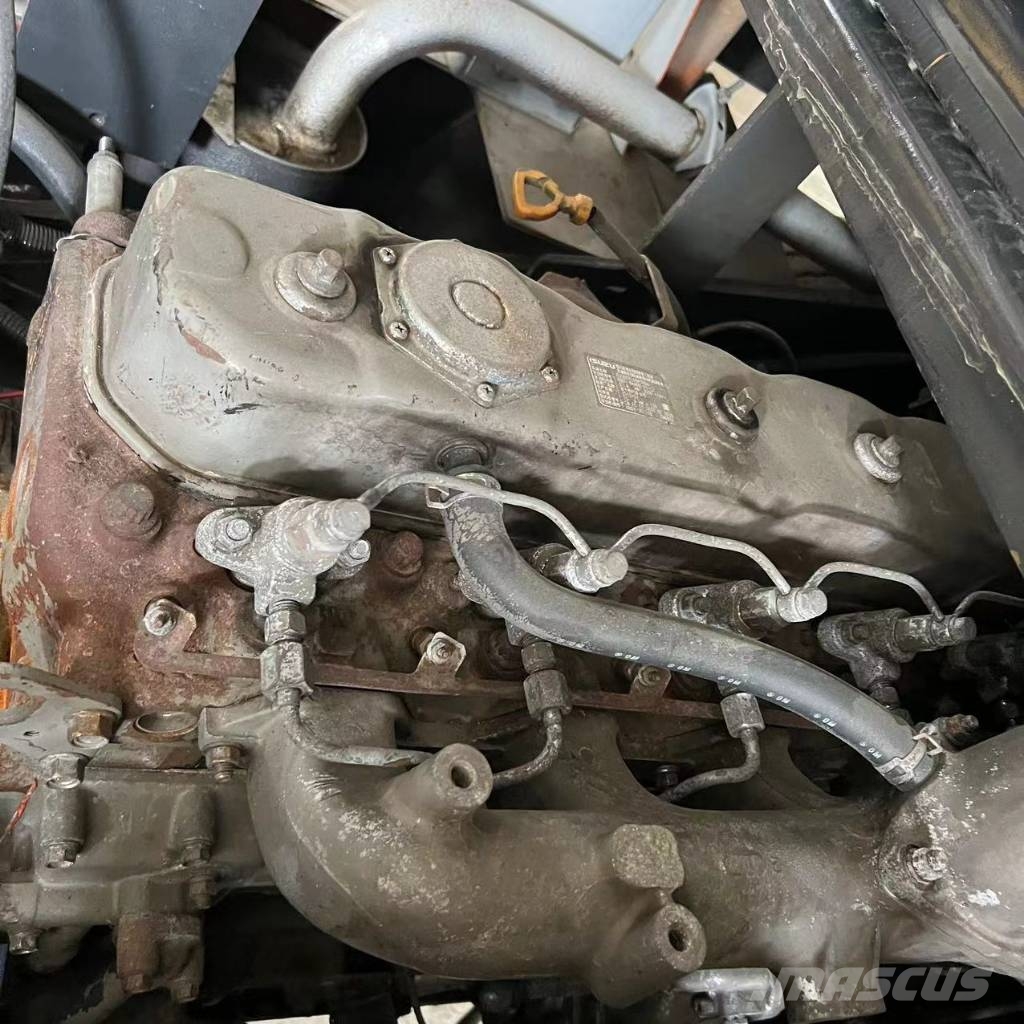 TCM FD 100 شاحنات الديزل