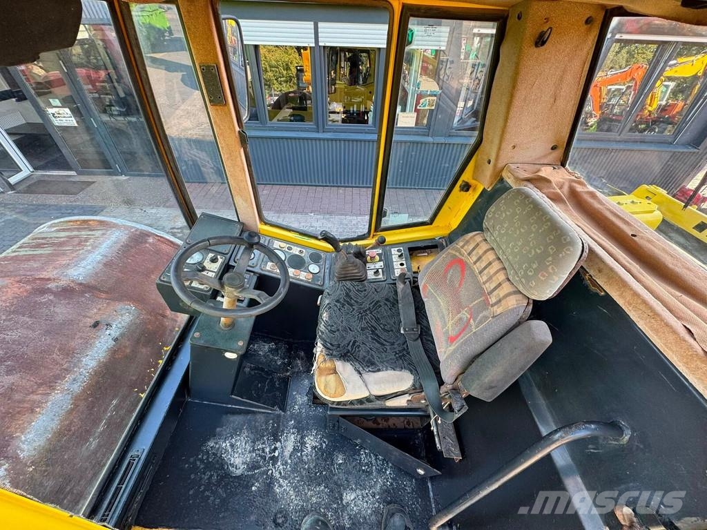 Bomag BW 225 D-3 Enkelt tromle