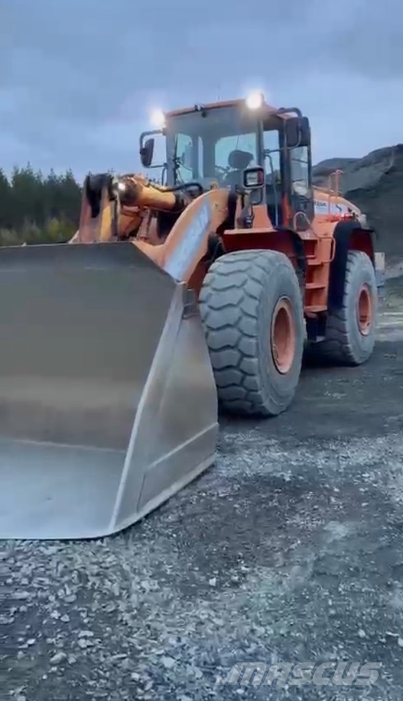 Doosan DL 450 / Hyvät varusteet, Pienet tunnit, Tulossa! Hjullastere