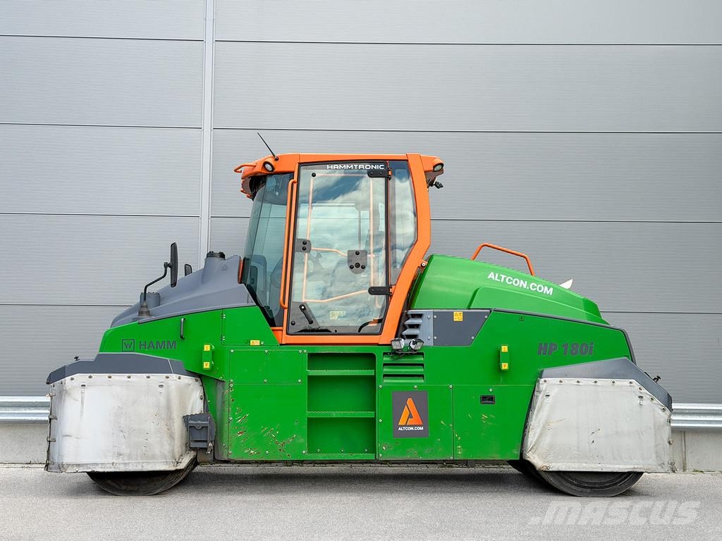 Hamm HP 180I Pneumorehvidega rullid