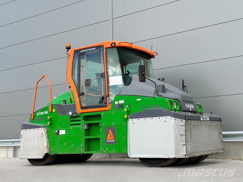 Hamm HP 180I Pneumorehvidega rullid