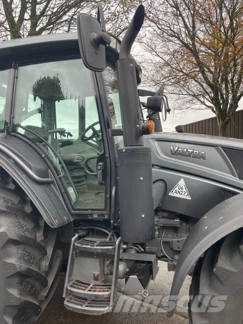 Valtra N123 HiTech-5 트랙터