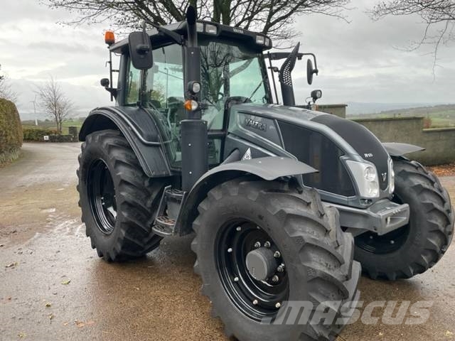Valtra N123 HiTech-5 트랙터