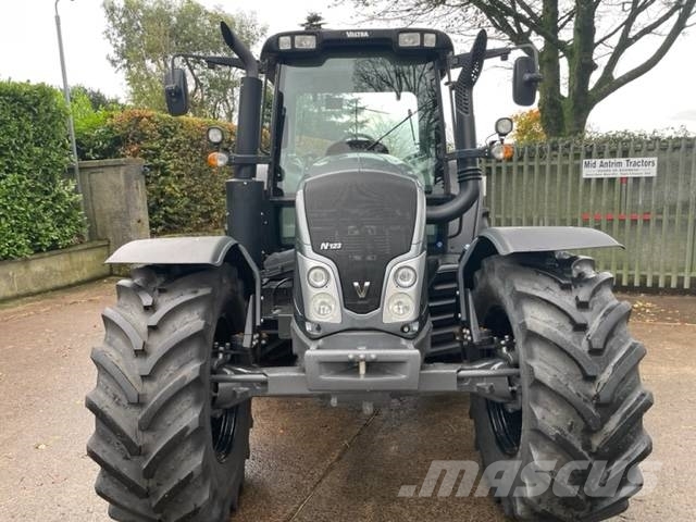 Valtra N123 HiTech-5 트랙터