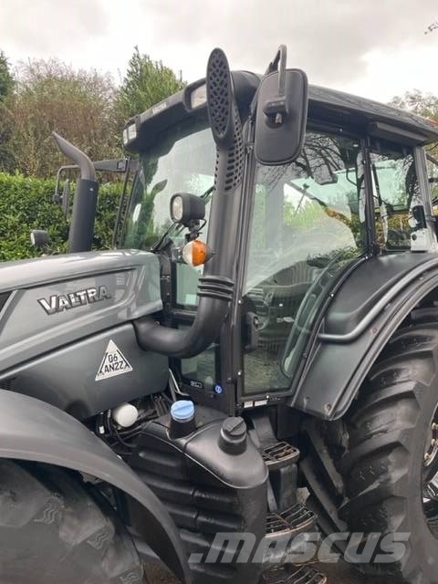 Valtra N123 HiTech-5 트랙터