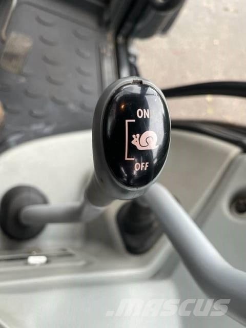 Valtra N123 HiTech-5 트랙터