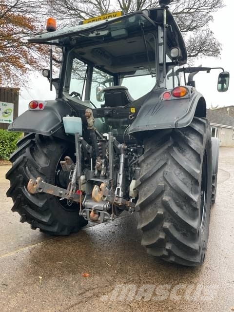 Valtra N123 HiTech-5 트랙터