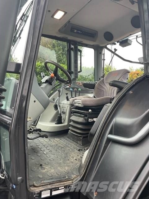 Valtra N123 HiTech-5 트랙터