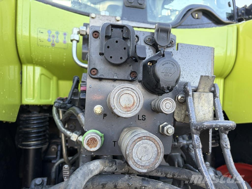 CLAAS AXION 830 CEBIS Trattori