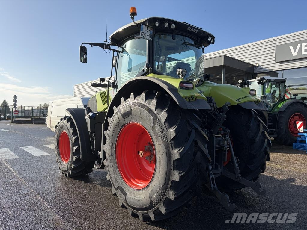 CLAAS AXION 830 CEBIS Traktori
