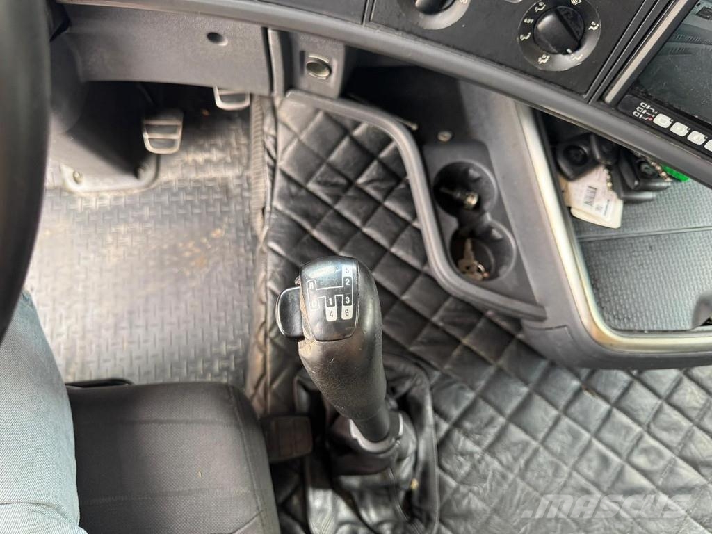 Scania R520 V8 6X2 EURO 6 Retarder + Frigoblock + Hanger Camiões caixa temperatura controlada