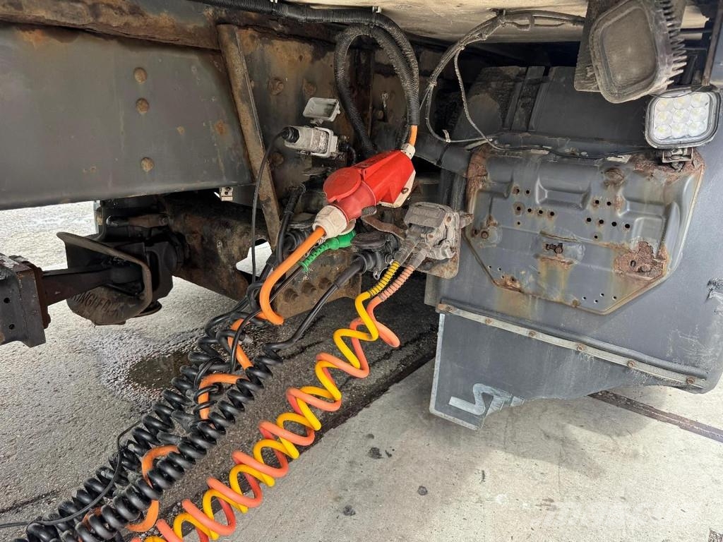 Scania R520 V8 6X2 EURO 6 Retarder + Frigoblock + Hanger Camiões caixa temperatura controlada