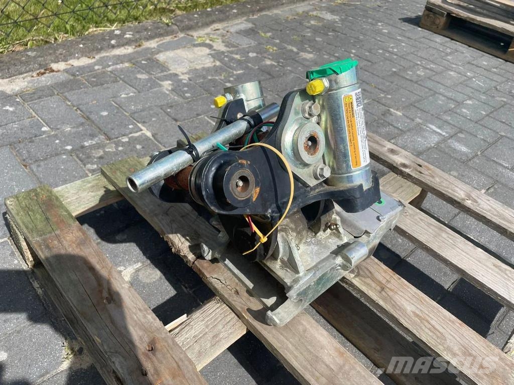 Steelwrist TMX S30 -180HA | TILT QUICKCOUPLER | TILTING COUPL Rotators