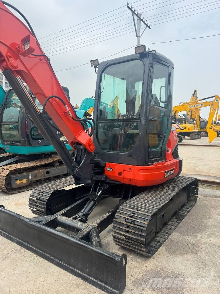 Kubota U55 소형 굴삭기 7톤 미만